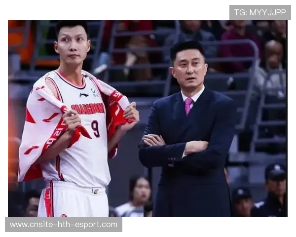 广东锋线猛将爆发获杜锋认可 力保球队重返总决赛，广东队主教练杜峰个人简介