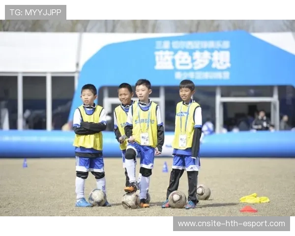 青训是否加入球员表达创意与文化参与类活动内容，球队青训